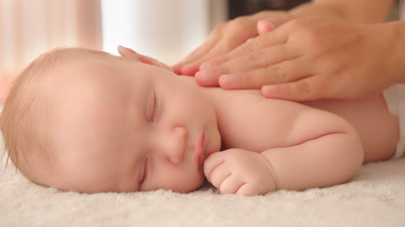 massage bebe dort detente